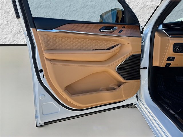 Used 2024 Jeep Grand Cherokee L Summit image 24