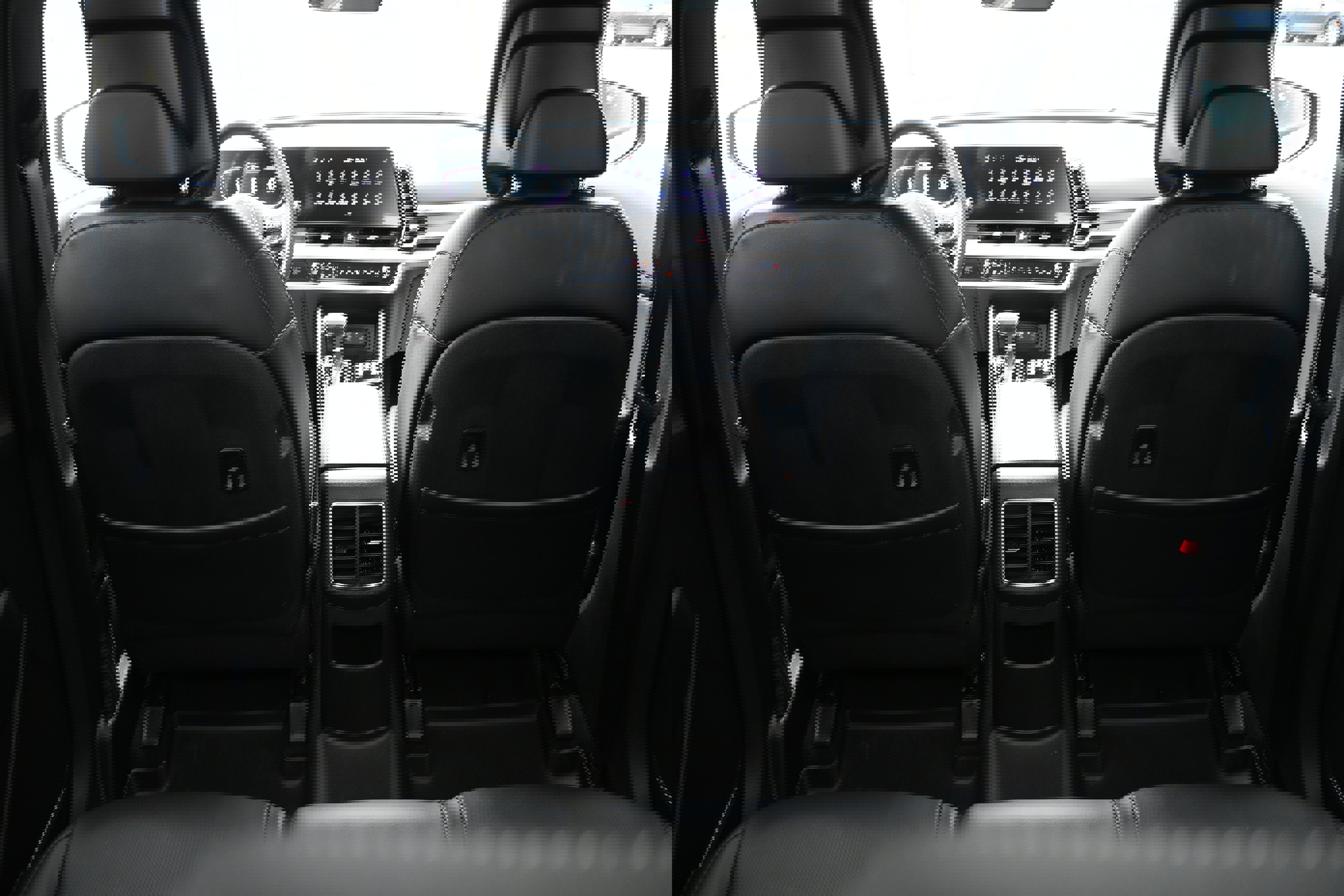 Used 2024 Kia Sportage X-Line w/ X-Line Premium Package image 13