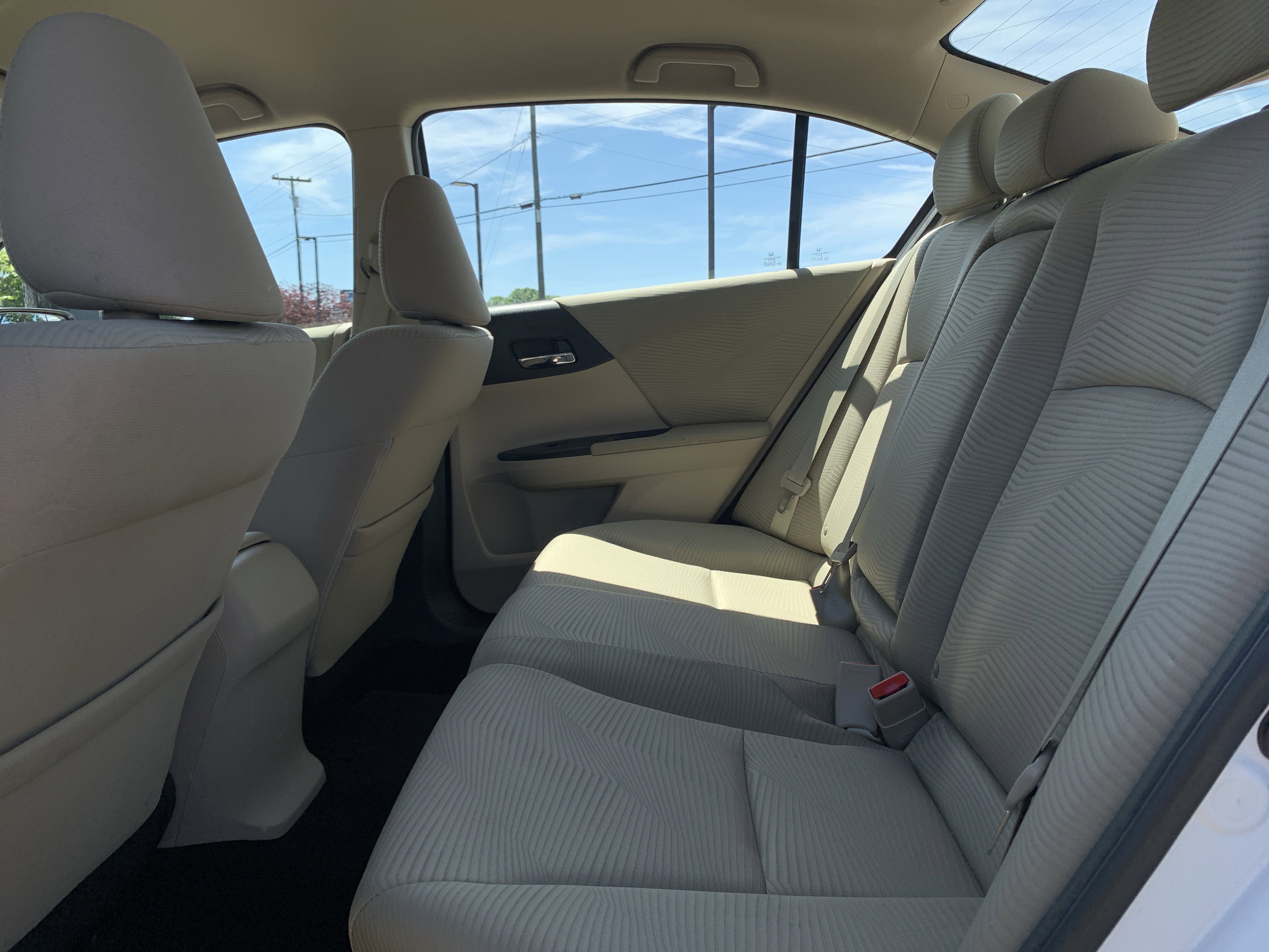 Used 2017 Honda Accord LX image 31