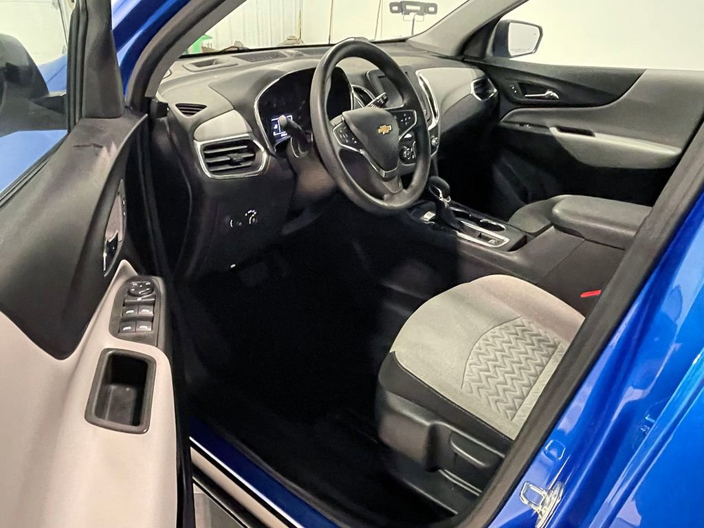 Used 2024 Chevrolet Equinox LS w/ Driver Confidence II Package image 17