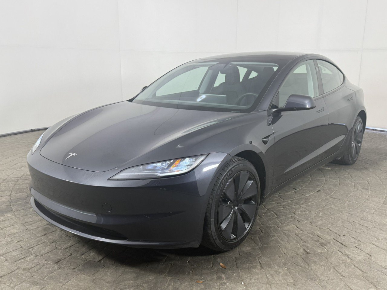 Used 2025 Tesla Model 3 Long Range RWD image 3