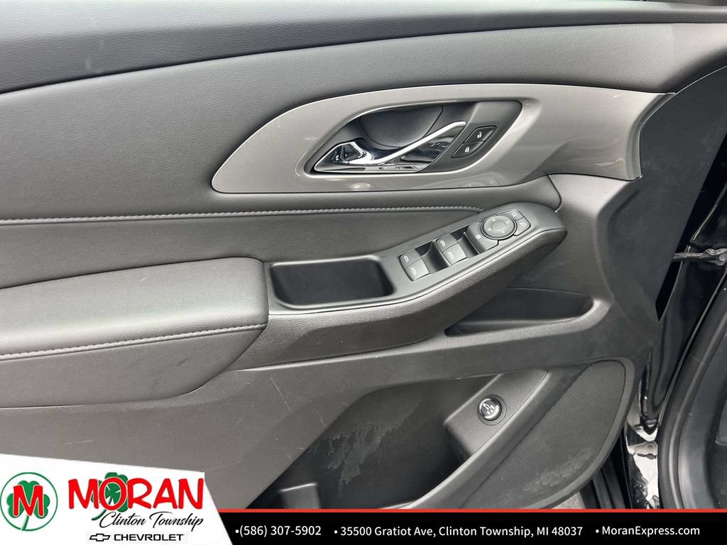 Certified 2023 Chevrolet Traverse LT FWD image 15