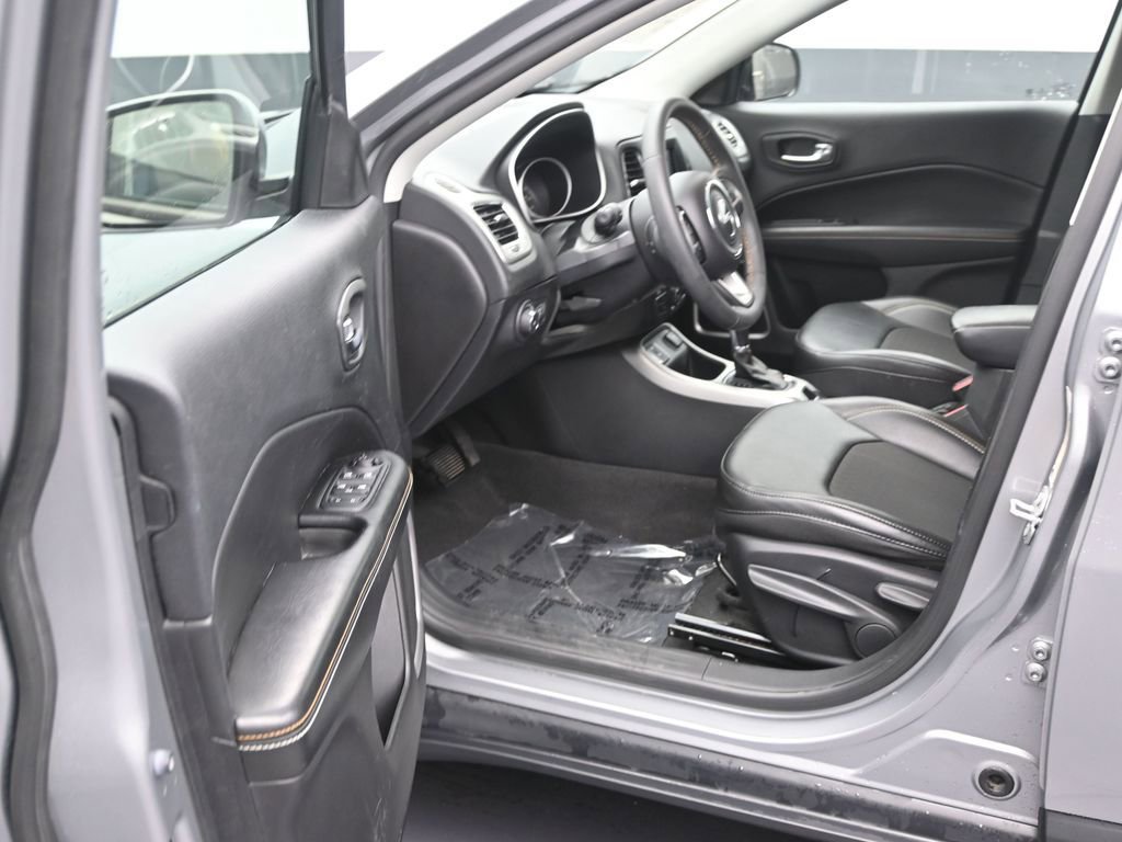 Used 2021 Jeep Compass Latitude image 10