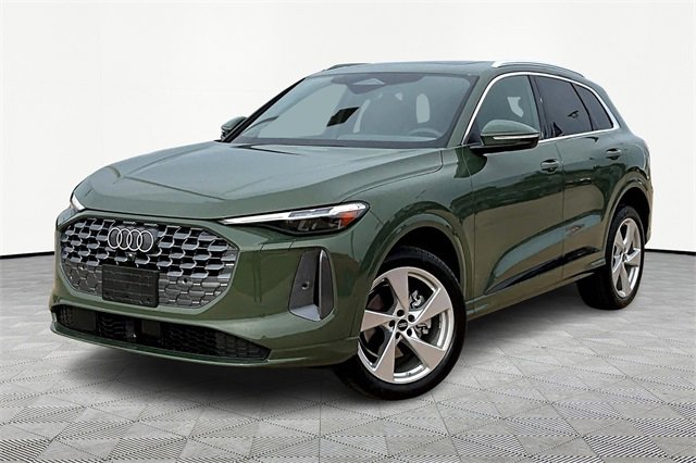 New 2025 Audi Q5 Premium Plus