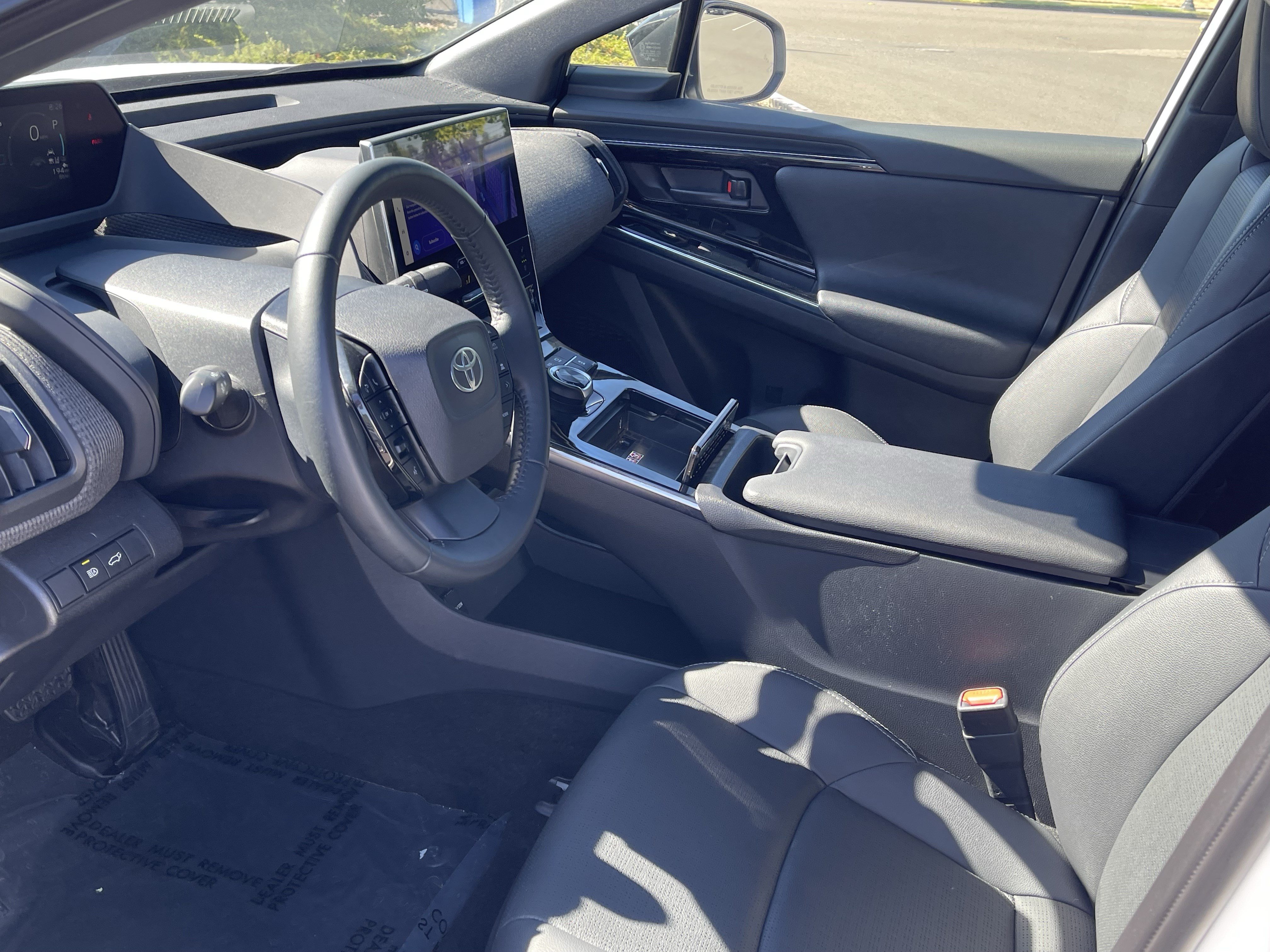 Used 2023 Toyota bZ4X FWD image 10
