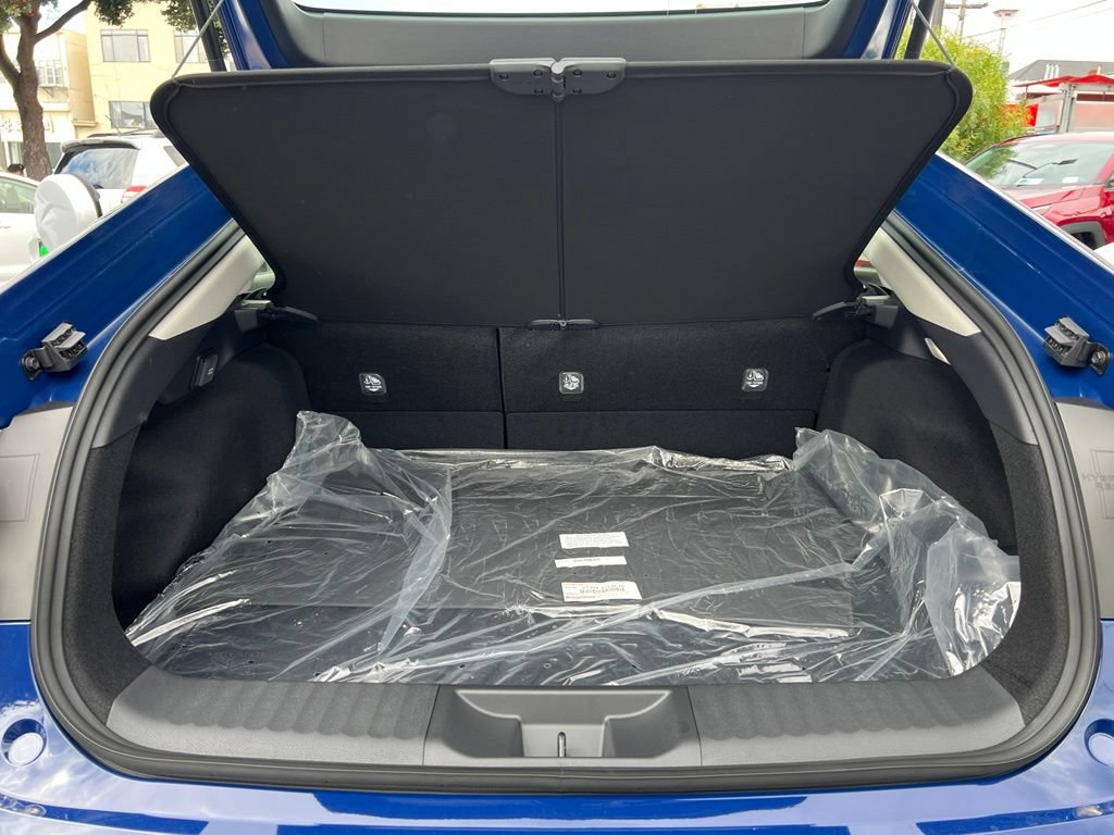 New 2027 Toyota Prius Plug-In Hybrid FWD image 35