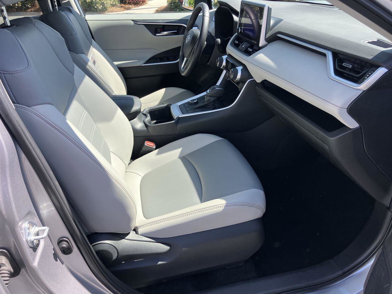 Certified 2024 Toyota RAV4 XLE Premium image 33