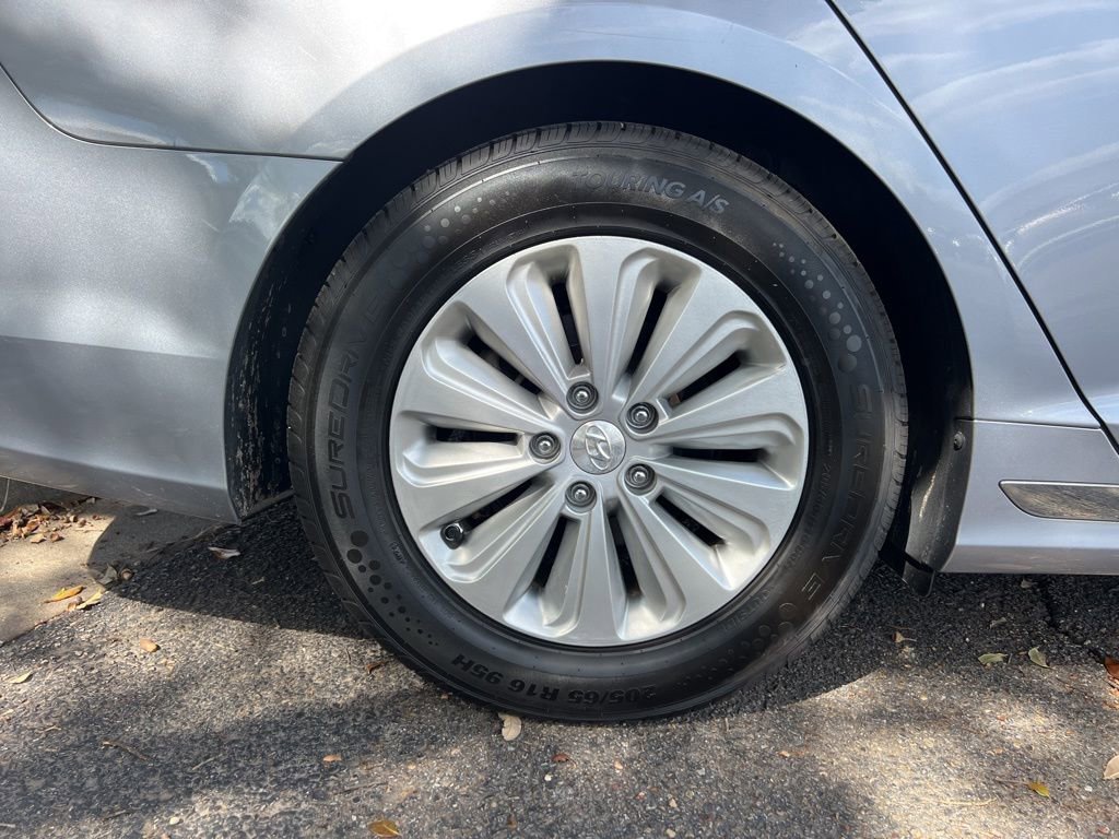 Used 2016 Hyundai Sonata SE image 9