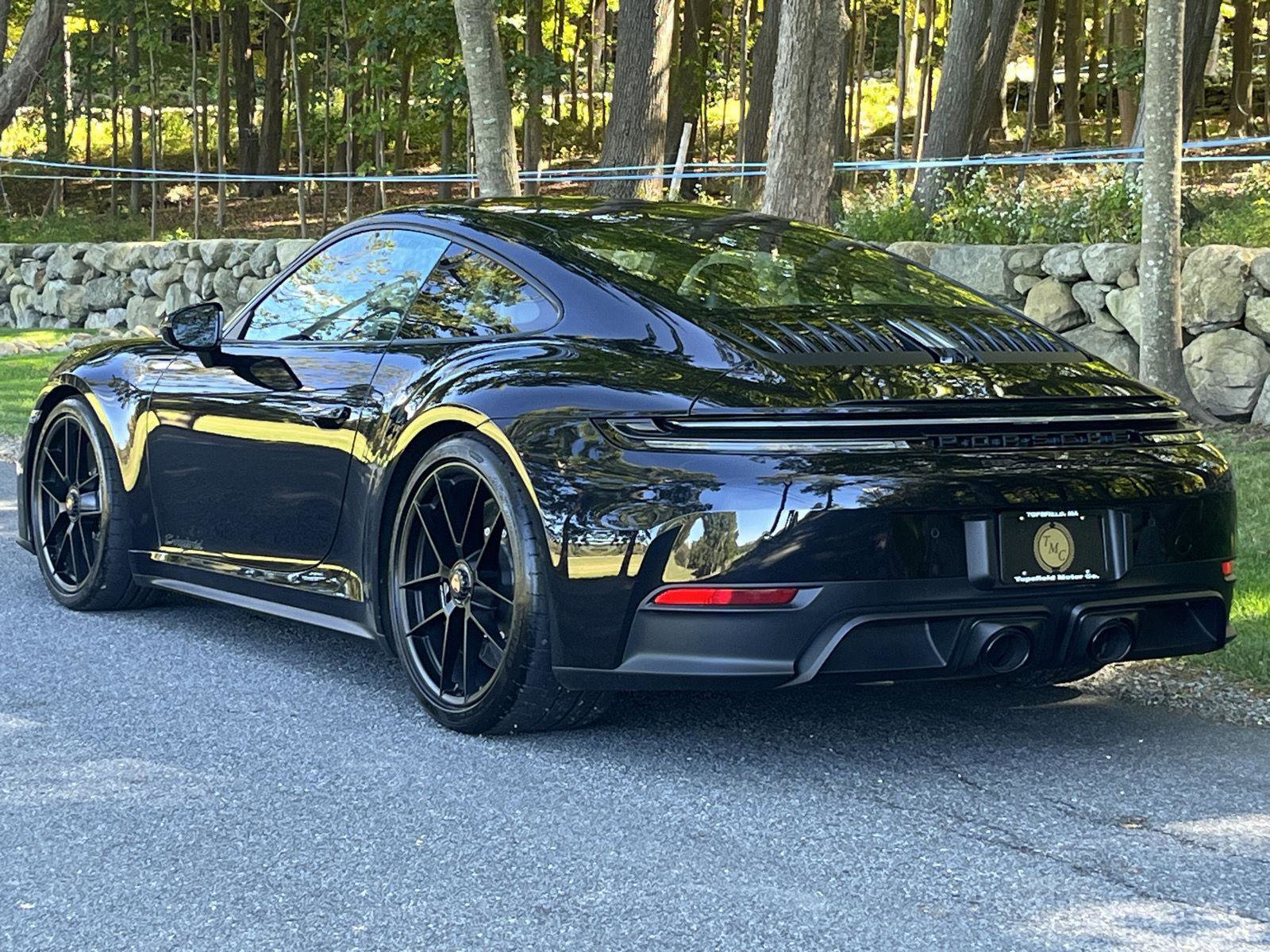 Used 2025 Porsche 911 Carrera 4 GTS image 31