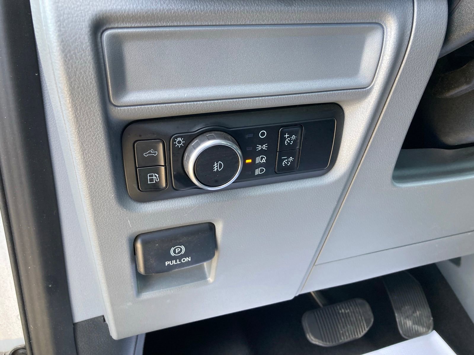 Used 2024 Ford F150 XLT w/ Mobile Office Package image 13