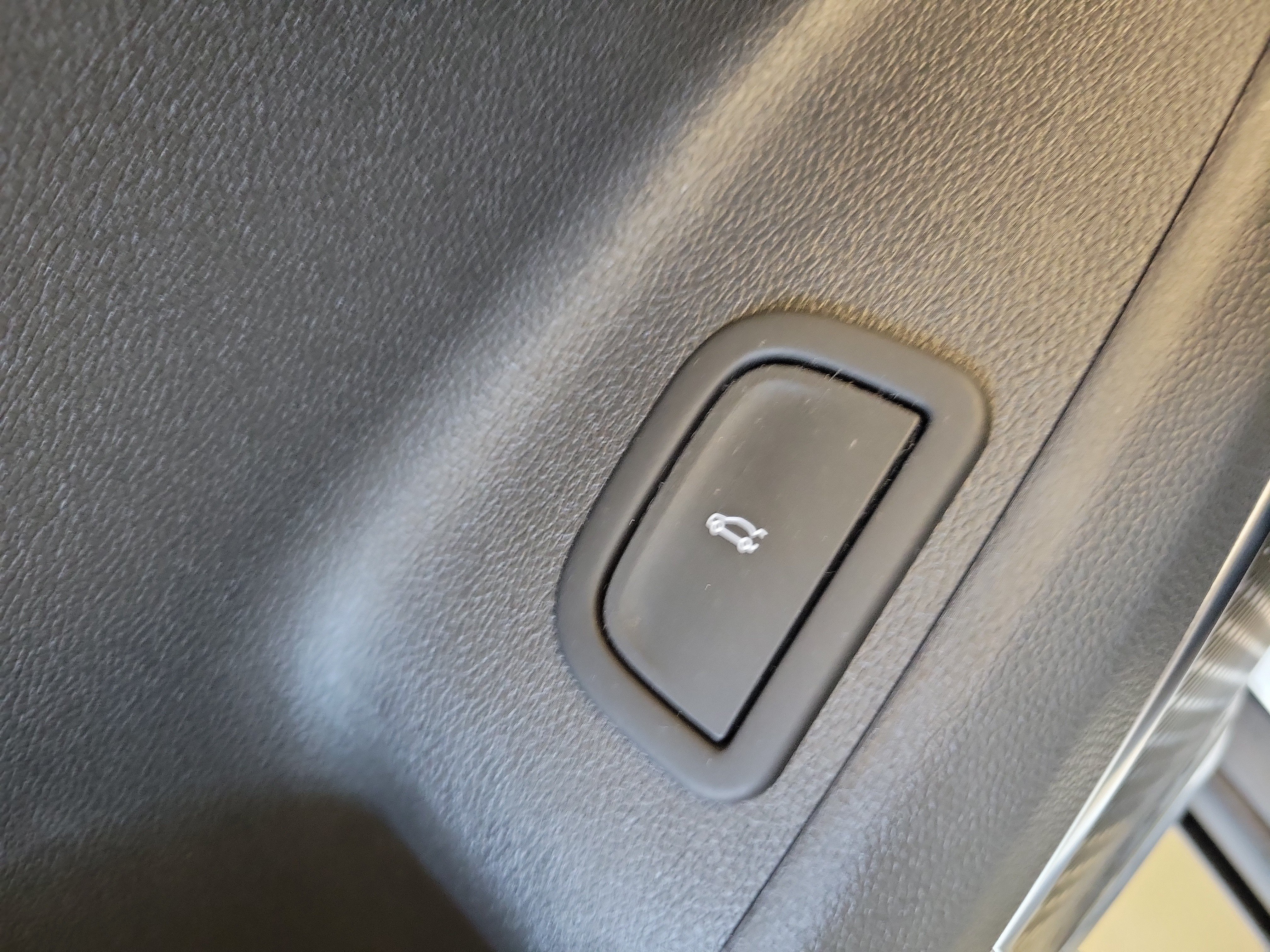Used 2024 Chevrolet Traverse LT w/ Enhanced Driving Package FWD image 26