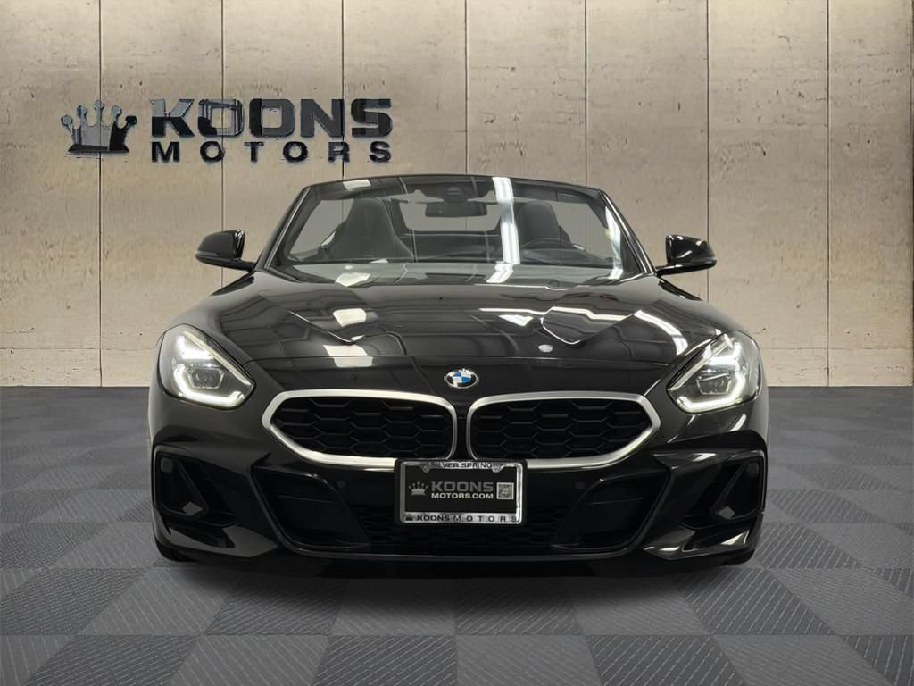 Used 2025 BMW Z4 sDrive30i RWD image 3