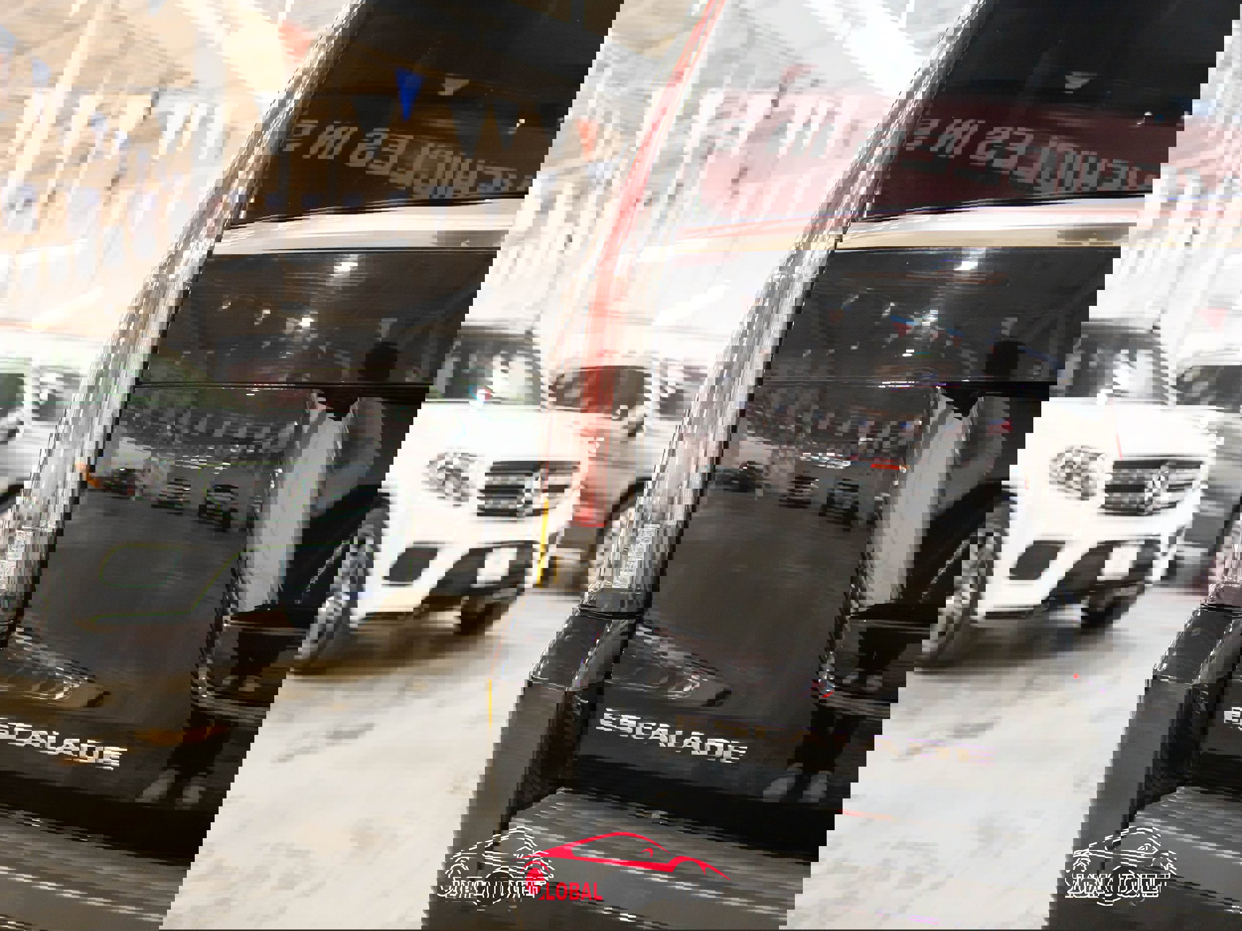 Used 2020 Cadillac Escalade ESV Luxury image 46