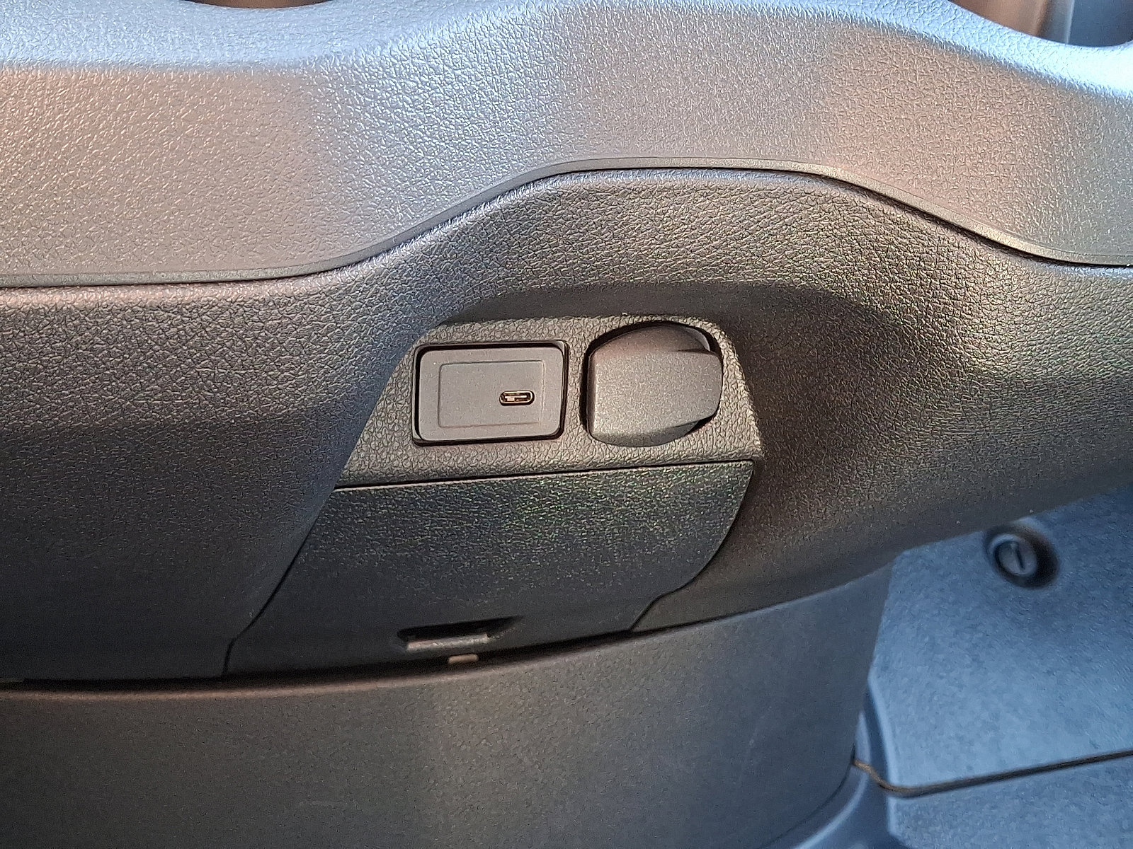 Used 2024 Mercedes-Benz Sprinter 2500 image 18