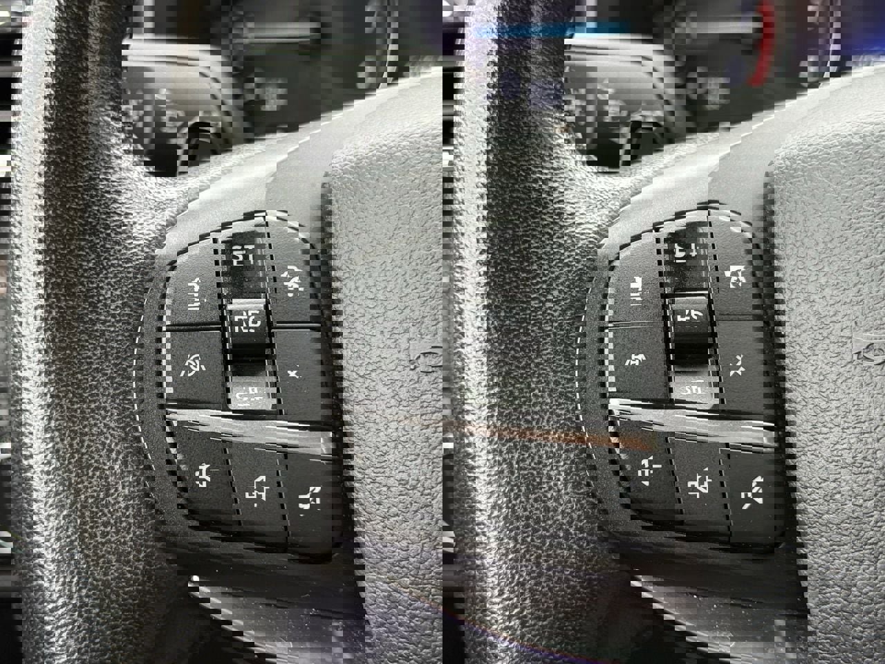 Used 2020 Ford Explorer Limited image 20