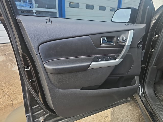 Used 2014 Ford Edge SEL w/ Equipment Group 205A image 9