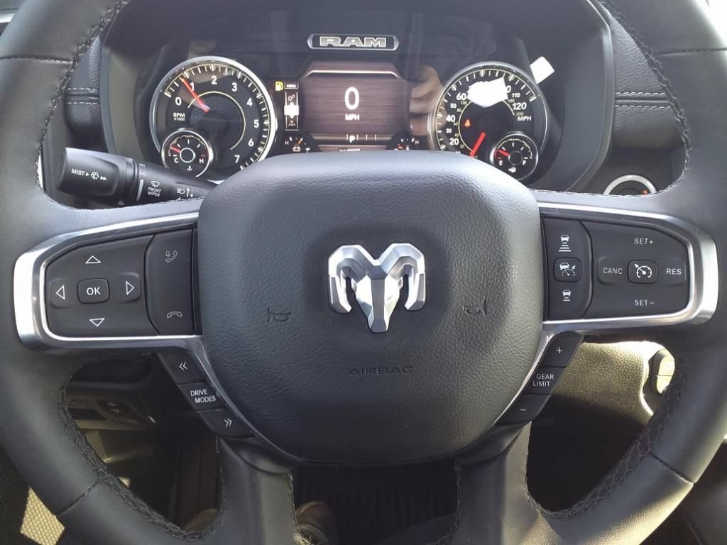 New 2025 RAM 1500 Laramie w/ Sport Appearance Package AWD/4WD image 18