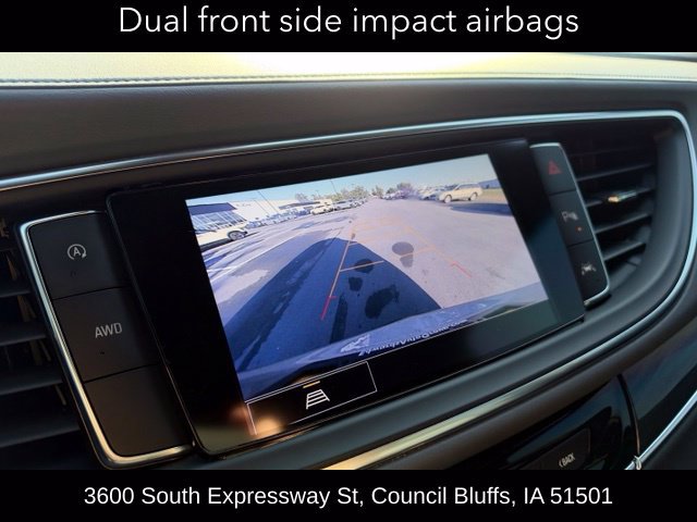 Used 2023 Buick Enclave Essence AWD/4WD image 22
