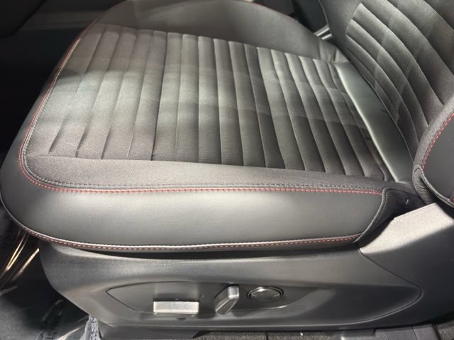 New 2026 Ford Explorer ST-Line w/ ST-Line Street Pack AWD/4WD image 10