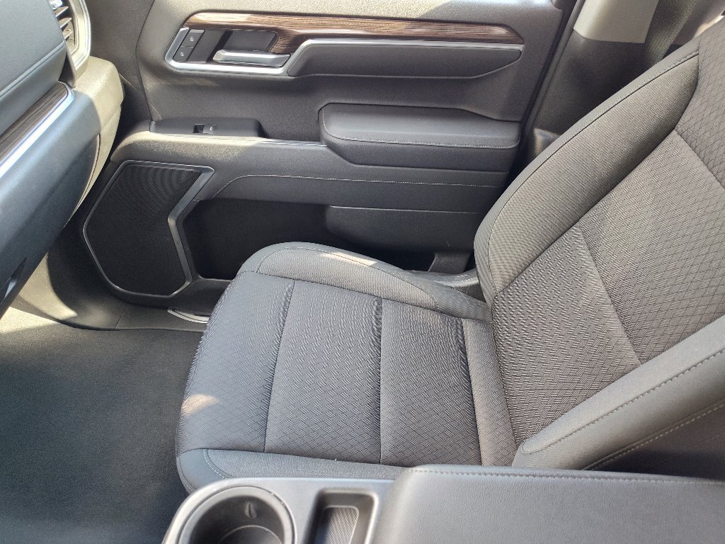 Used 2022 Chevrolet Silverado 1500 LT AWD/4WD image 22