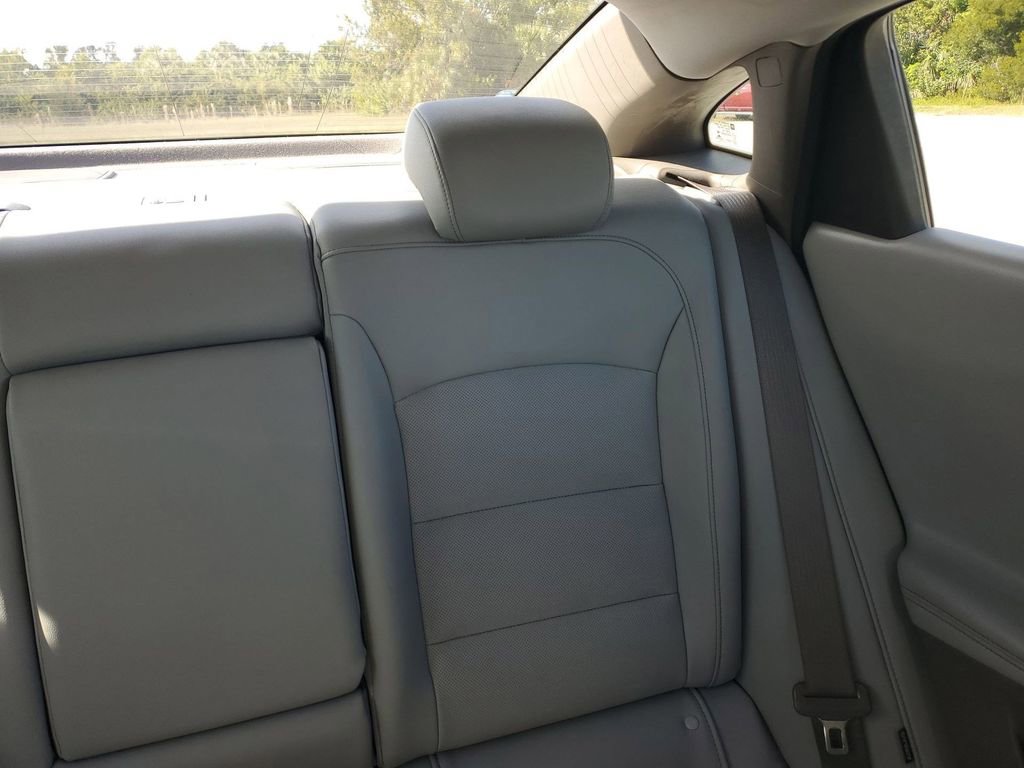 Used 2019 Chevrolet Malibu Premier w/ Sun and Wheel Package image 14