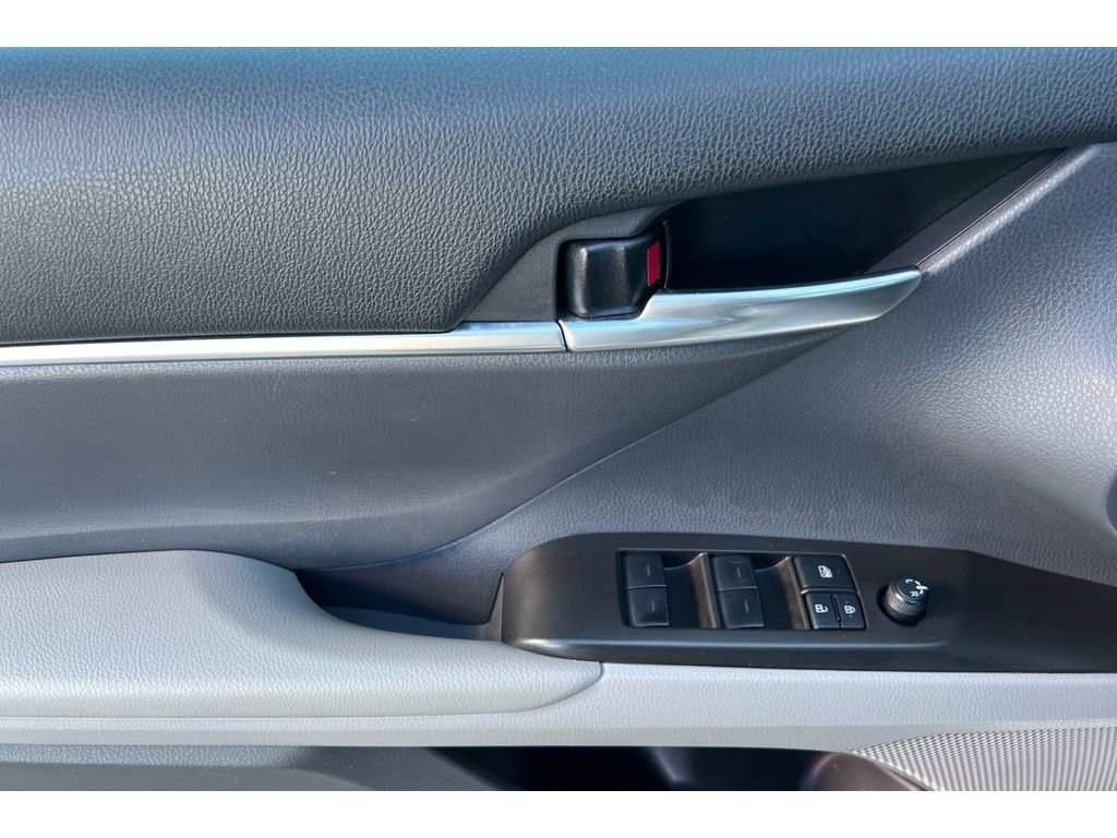 Used 2024 Toyota Camry LE image 13