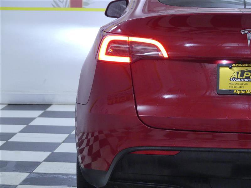 Used 2020 Tesla Model Y Long Range image 29