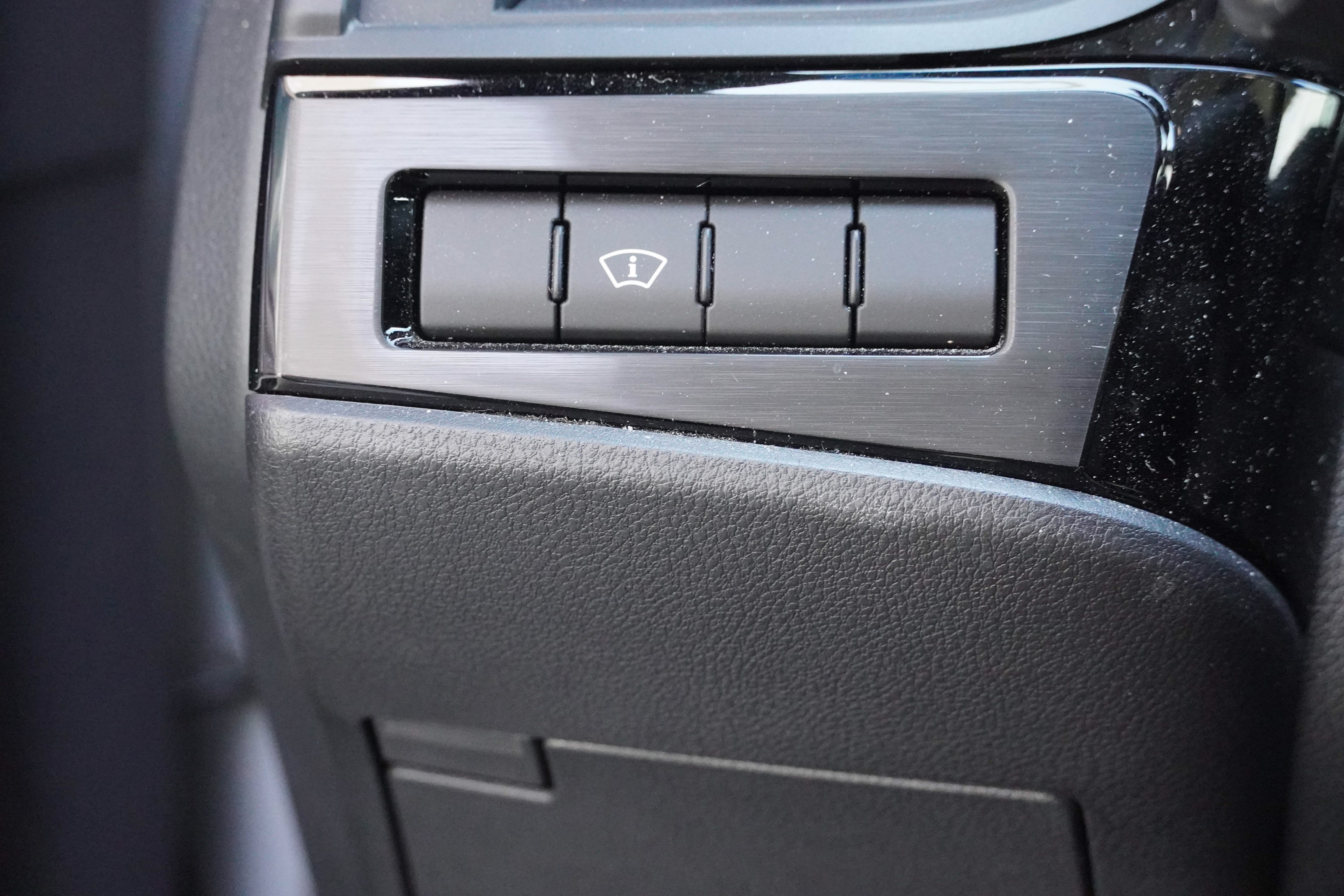 Used 2022 Lexus ES 300h w/ Premium Package FWD image 16