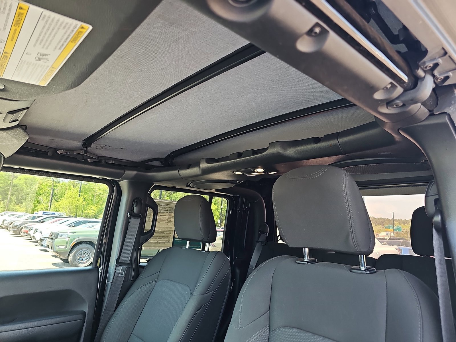 Used 2022 Jeep Gladiator Sport AWD/4WD image 30