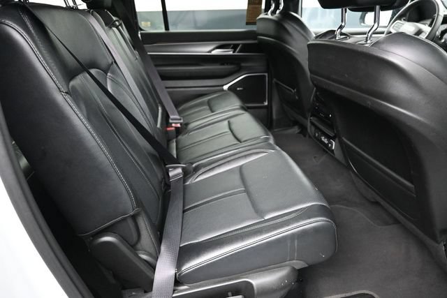 Used 2024 Jeep Wagoneer Series II AWD/4WD image 19