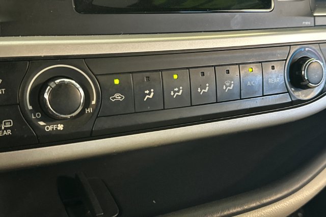 Certified 2019 Toyota Highlander LE FWD image 26