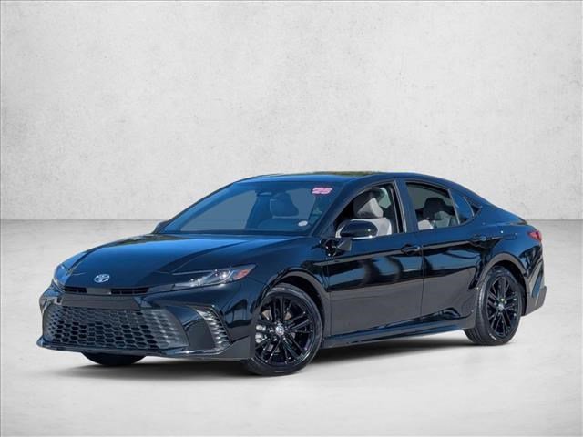 Used 2025 Toyota Camry SE