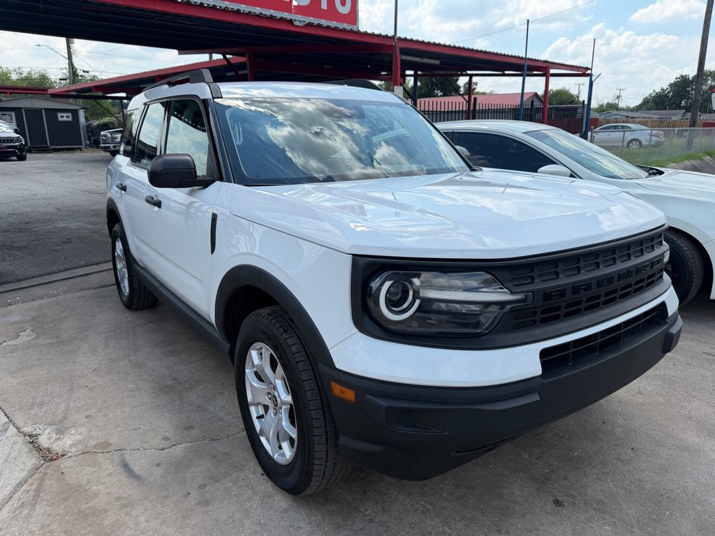 Used 2023 Ford Bronco Sport AWD/4WD image 5