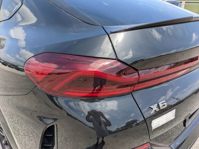 Used 2022 BMW X6 M50i w/ Executive Package AWD/4WD image 11