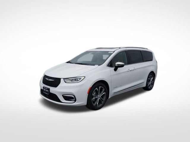 New 2026 Chrysler Pacifica Pinnacle image 6