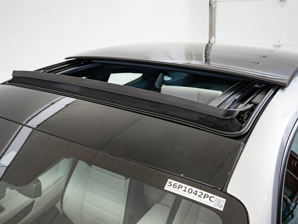 Certified 2025 Porsche 911 Carrera GTS RWD image 28