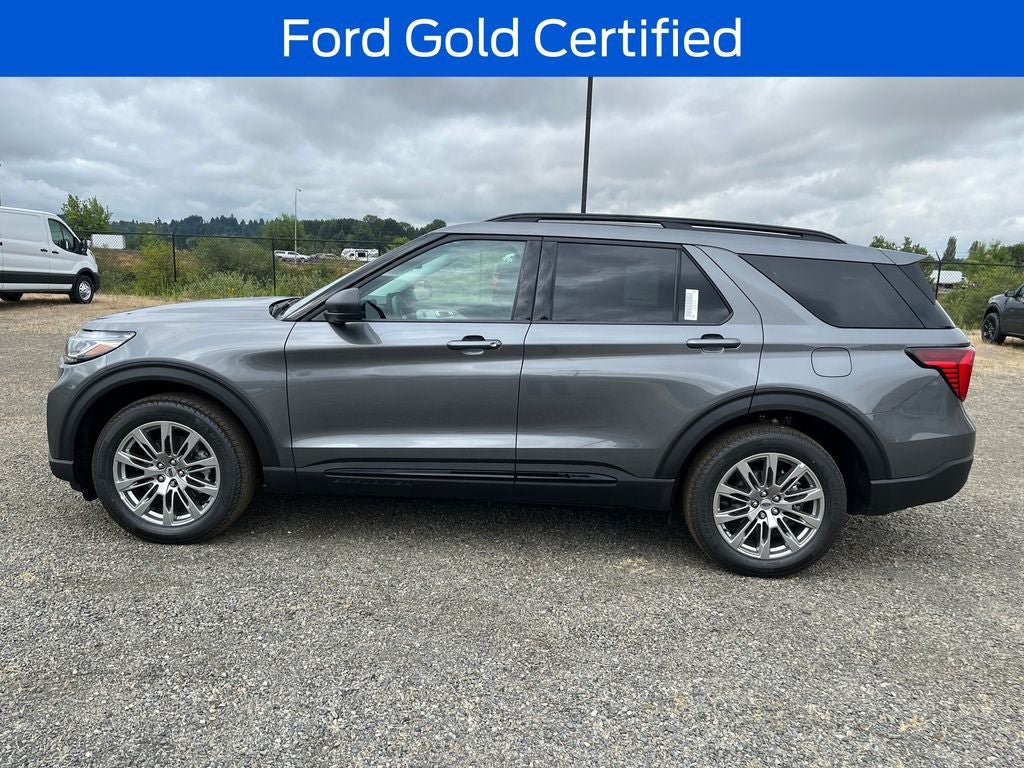 Used 2026 Ford Explorer Active w/ Active Comfort Package AWD/4WD image 3