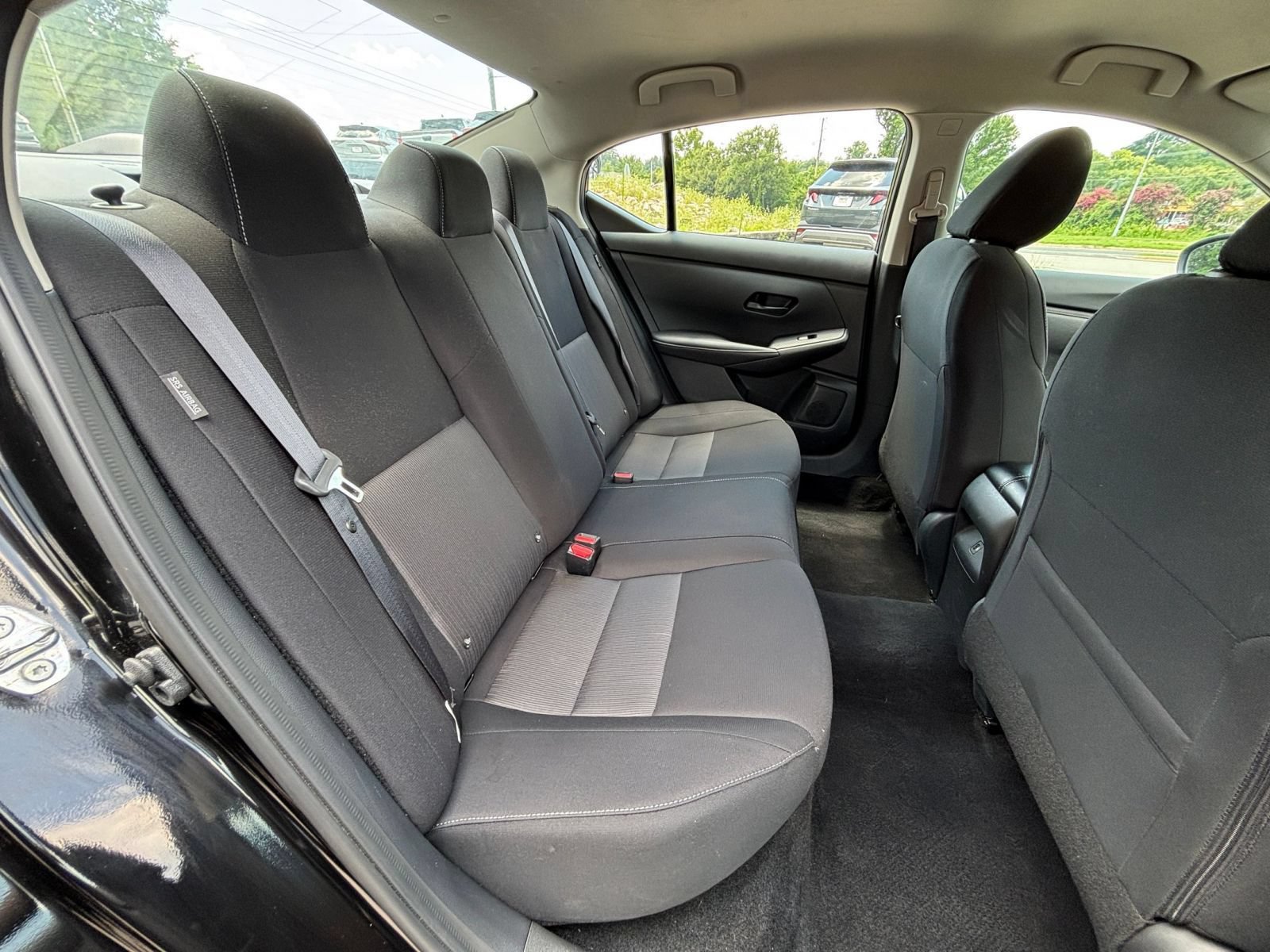 Used 2025 Nissan Sentra SV FWD image 34