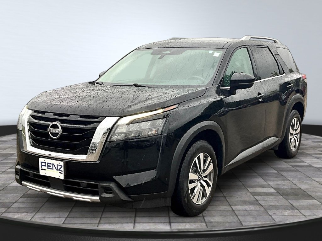 Used 2025 Nissan Pathfinder SL