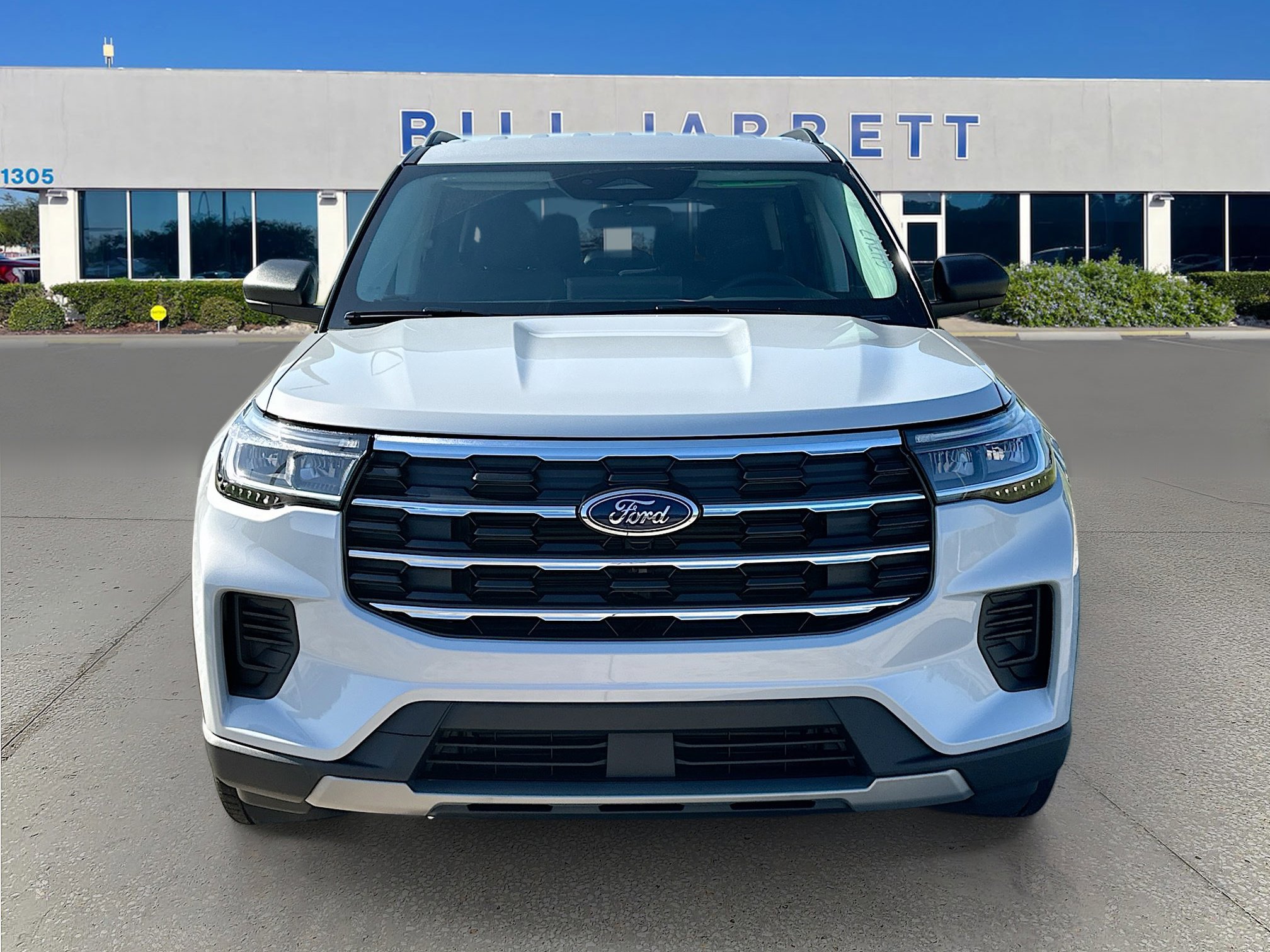 New 2026 Ford Explorer Active image 2