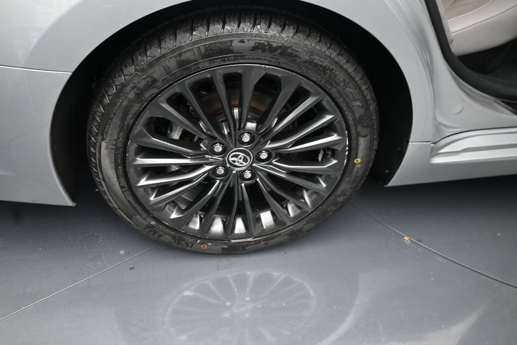 Used 2020 Toyota Avalon XSE FWD image 14