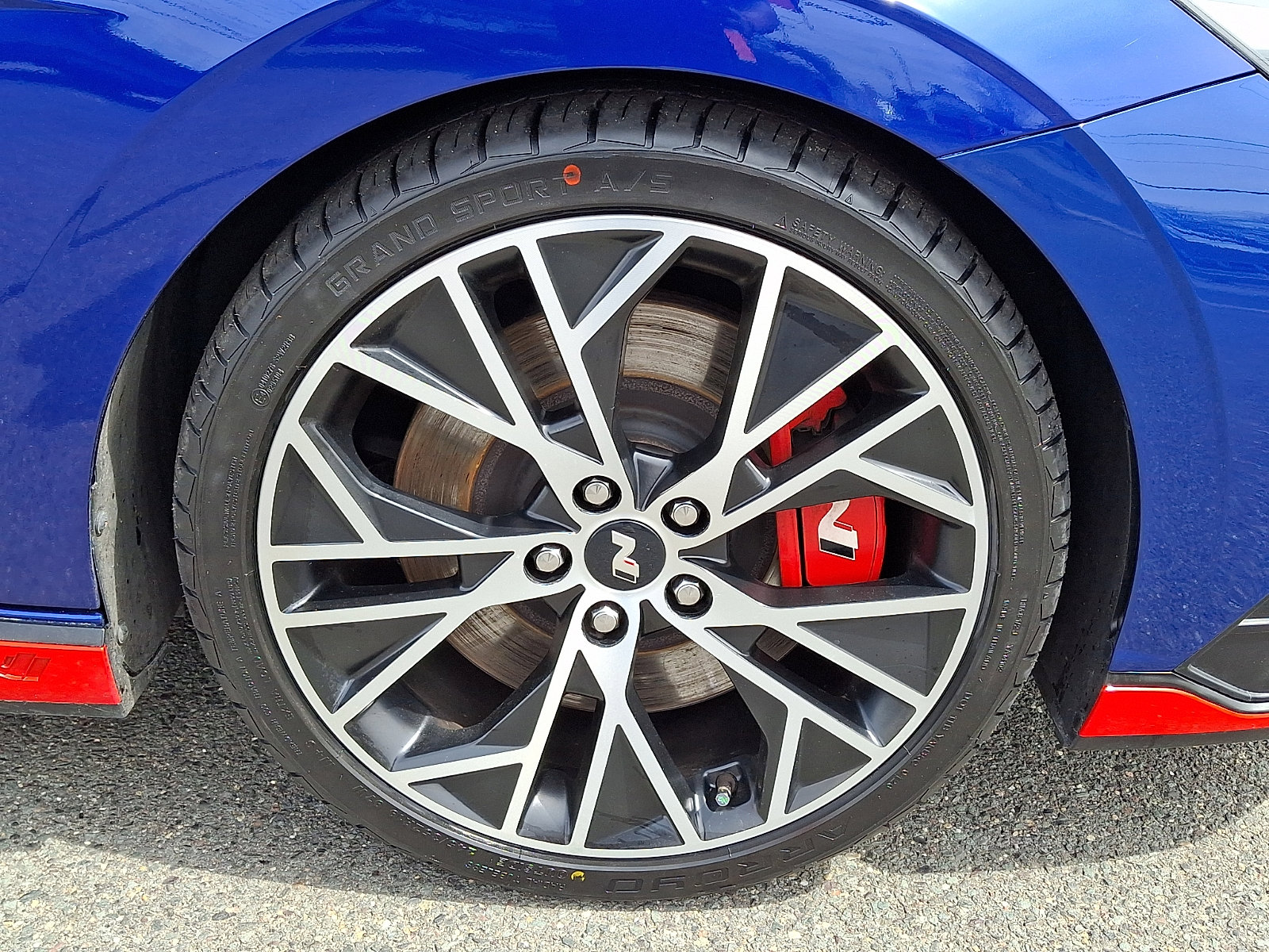 Used 2023 Hyundai Elantra N w/ Preferred Accessory Package FWD image 8