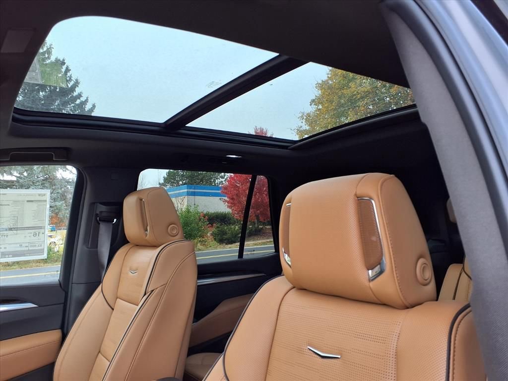 New 2026 Cadillac Escalade Luxury image 15