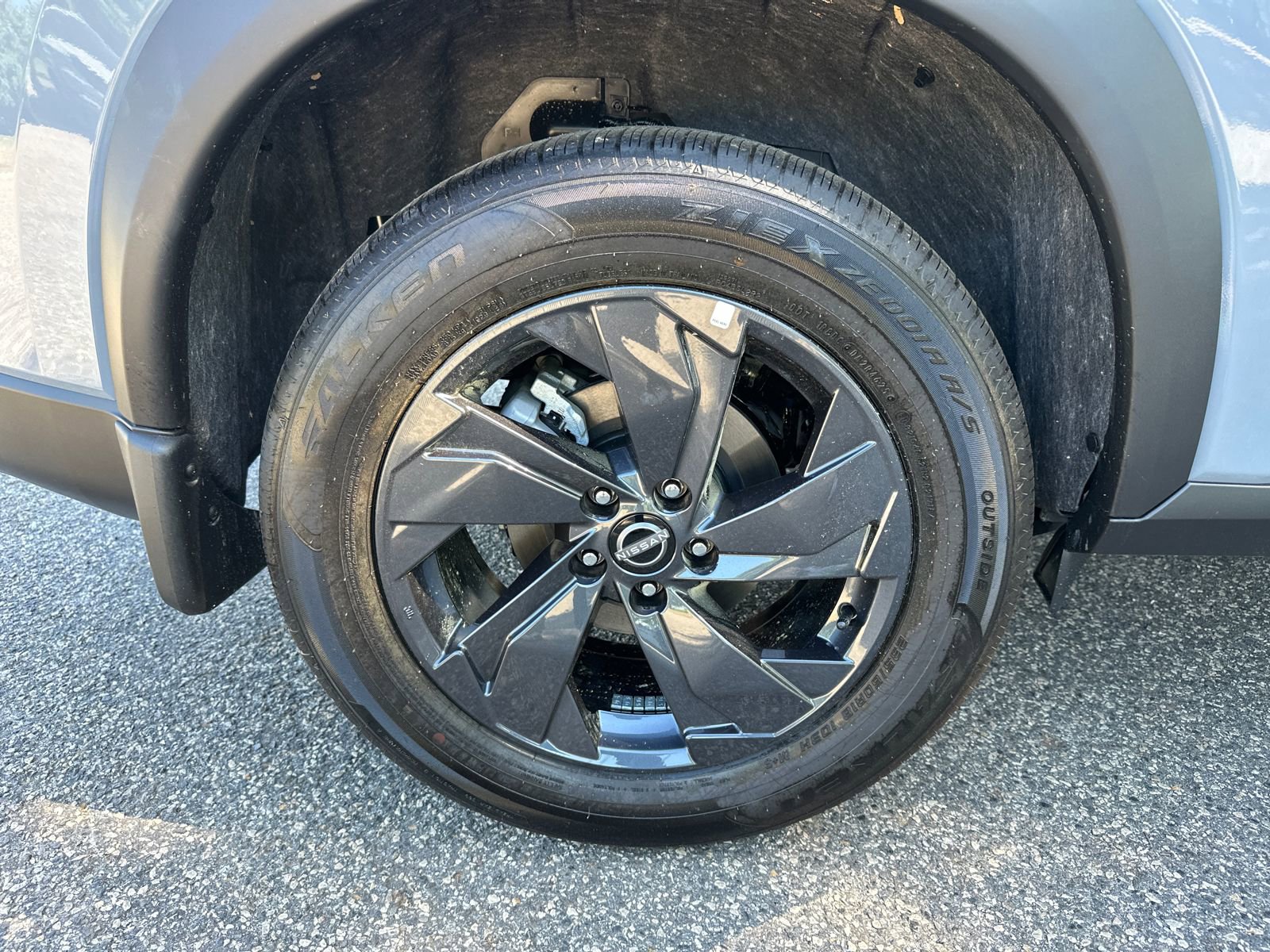 New 2026 Nissan Rogue SV FWD image 14