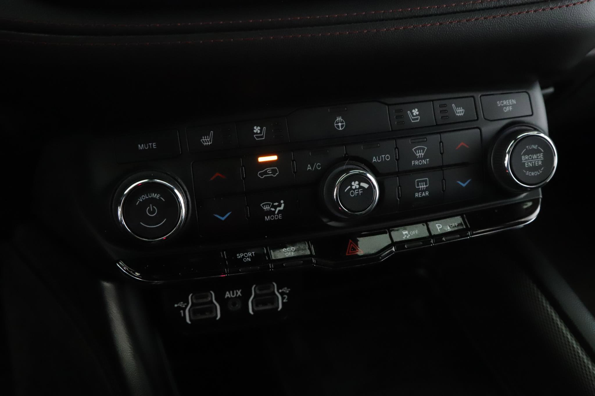 Used 2022 Dodge Durango R/T w/ Blacktop Package image 16