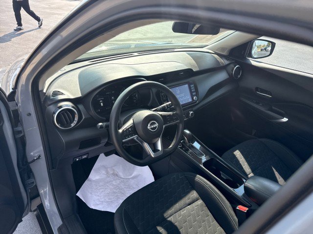 Used 2024 Nissan Kicks SV w/ Exterior Package image 10