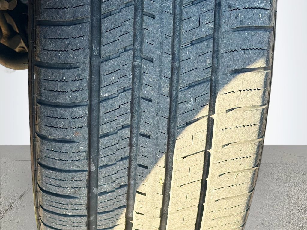 Used 2019 Jeep Grand Cherokee Altitude image 44