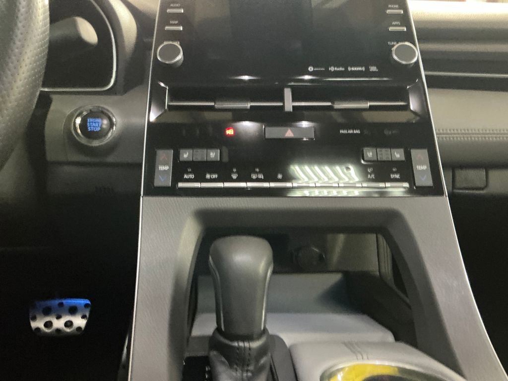 Certified 2019 Toyota Avalon Touring image 17