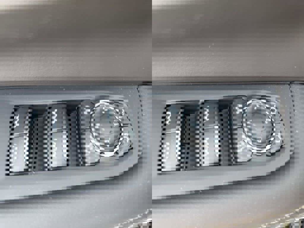 New 2025 Chevrolet Suburban Premier image 19