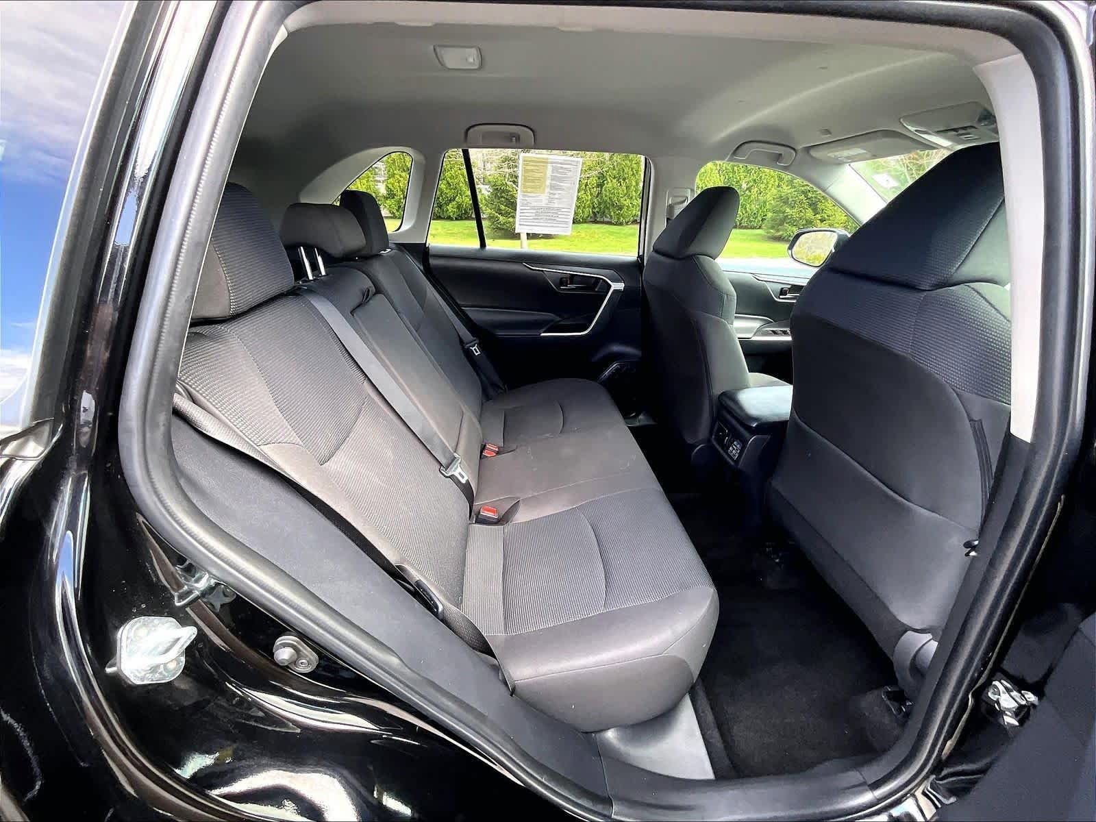 Used 2025 Toyota RAV4 LE image 16